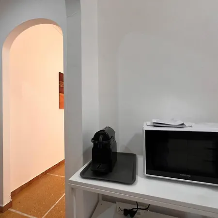 Joivy Inviting 1-bedroom Flat With Balcony In Apartament Rapallo