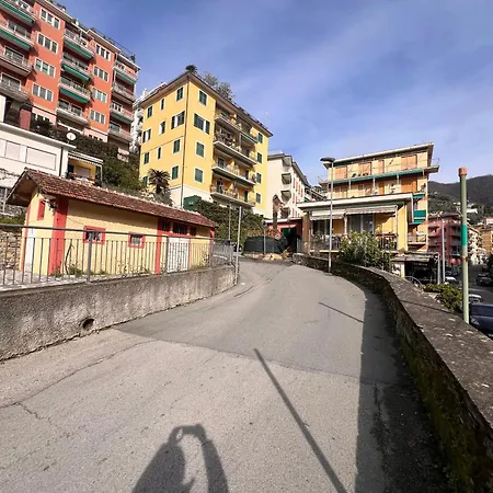 Apartament Joivy Inviting 1-bedroom Flat With Balcony In Rapallo