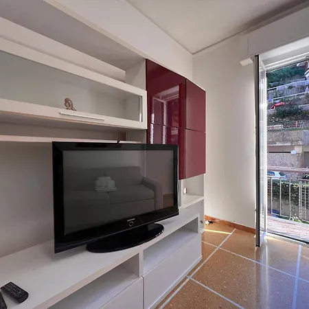 아파트 Joivy Inviting 1-bedroom Flat With Balcony In