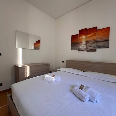 아파트 Joivy Inviting 1-bedroom Flat With Balcony In *