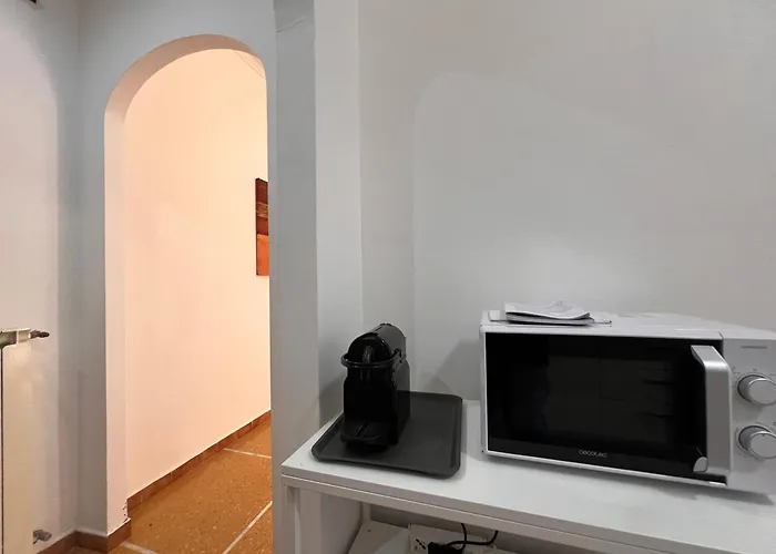 Joivy Inviting 1-bedroom Flat With Balcony In Appartement Rapallo